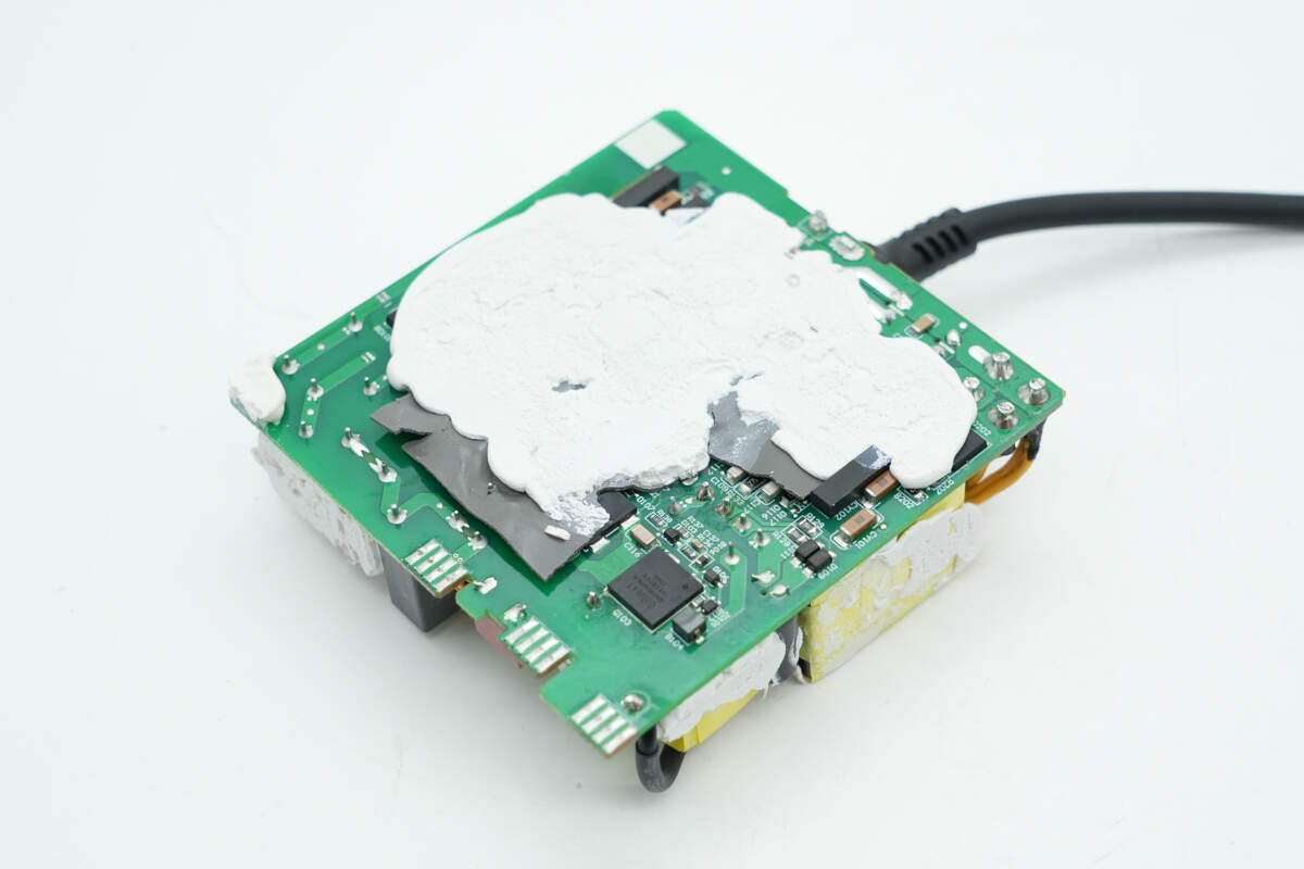 Teardown of Lenovo Legion 245W GaN Adapter (LA245)-Chargerlab