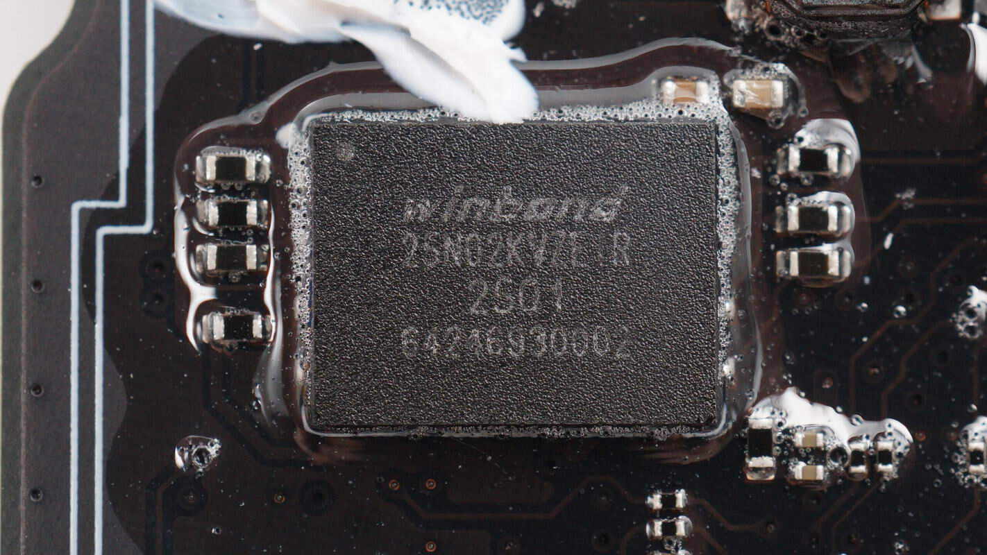 Teardown of DJI 2600W 1024Wh Power 1000 V2 Portable Power Station-Chargerlab
